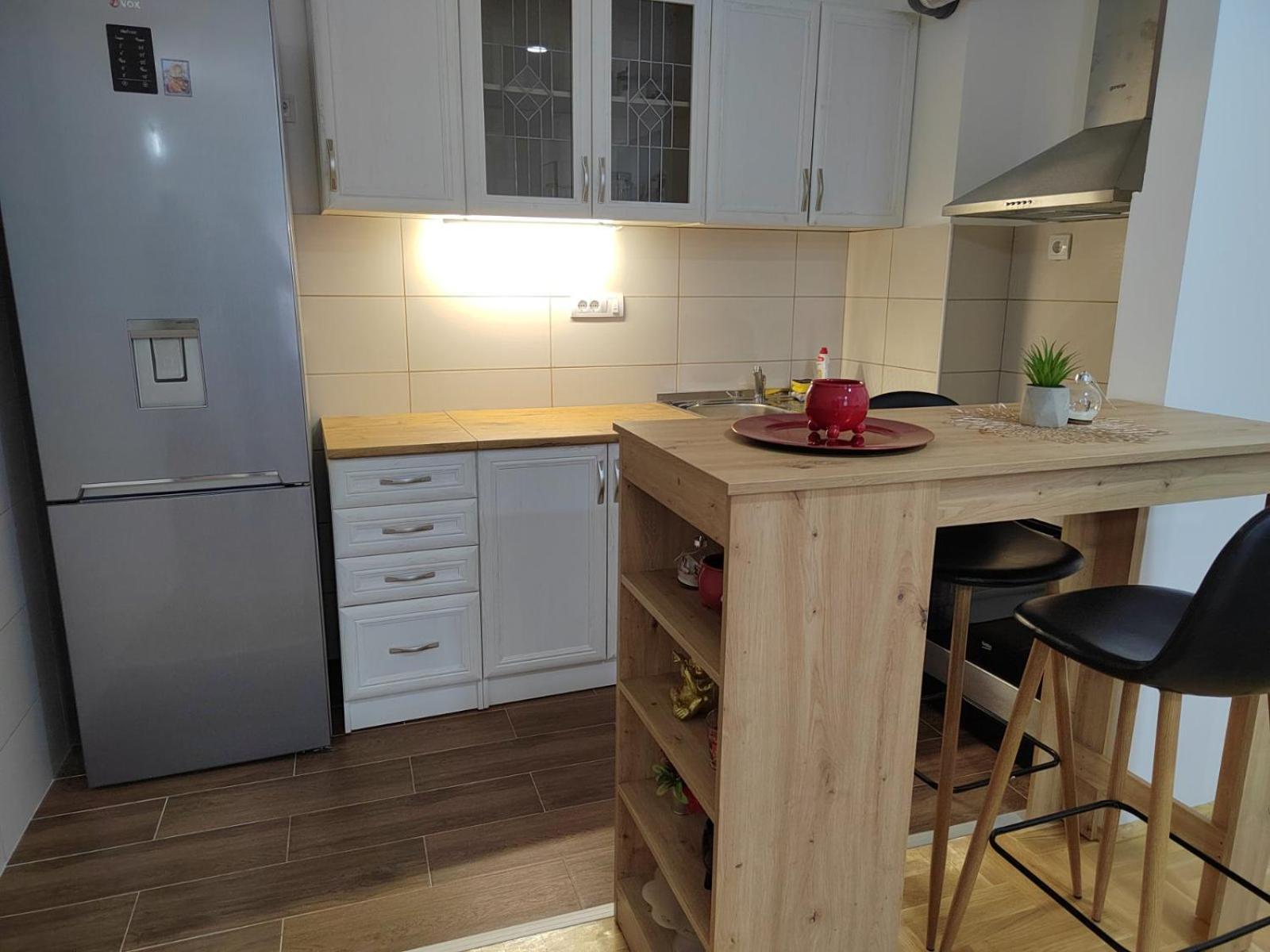 Bed And Breakfast Majesty Nis Luaran gambar