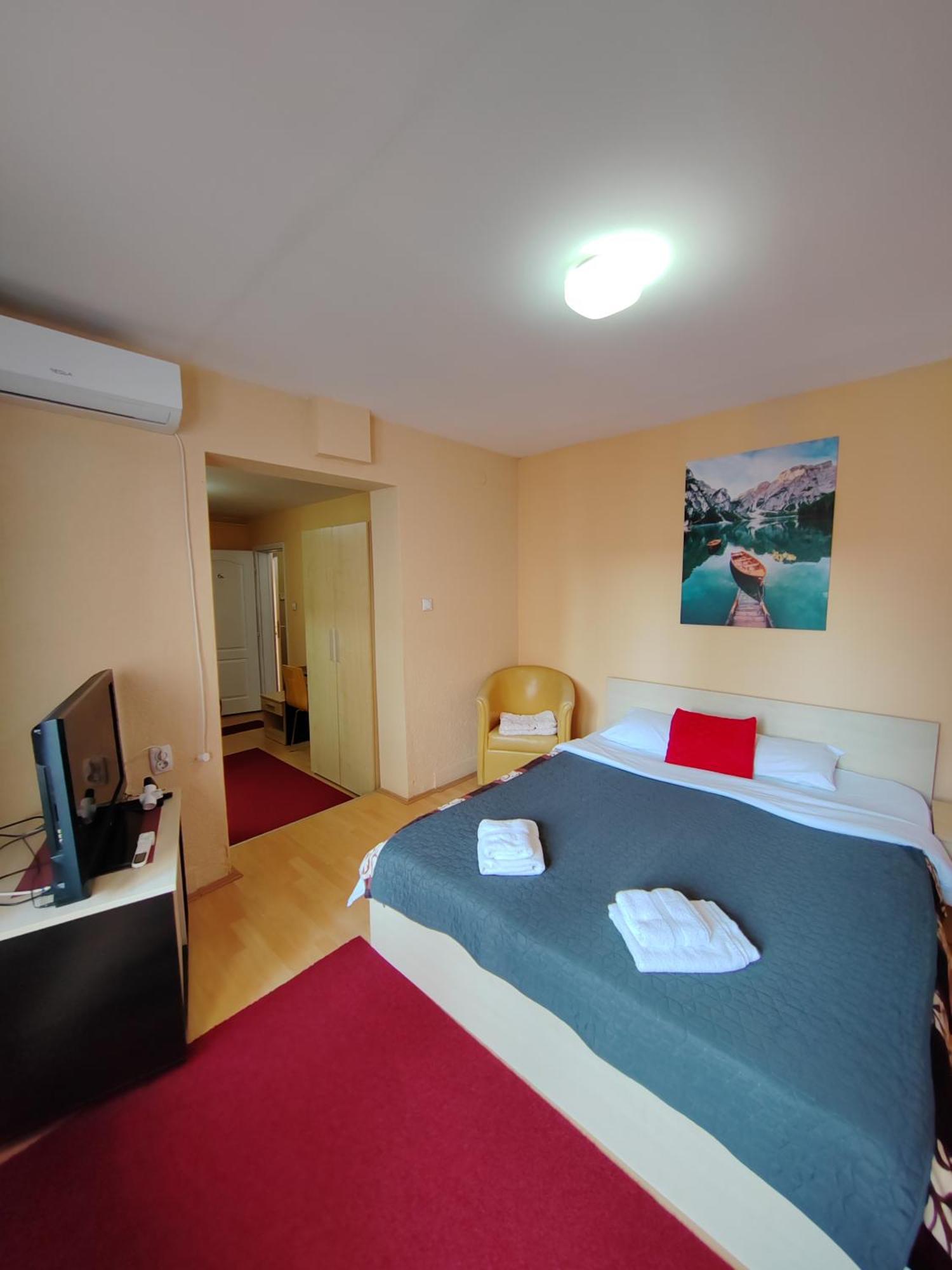 Bed And Breakfast Majesty Nis Luaran gambar