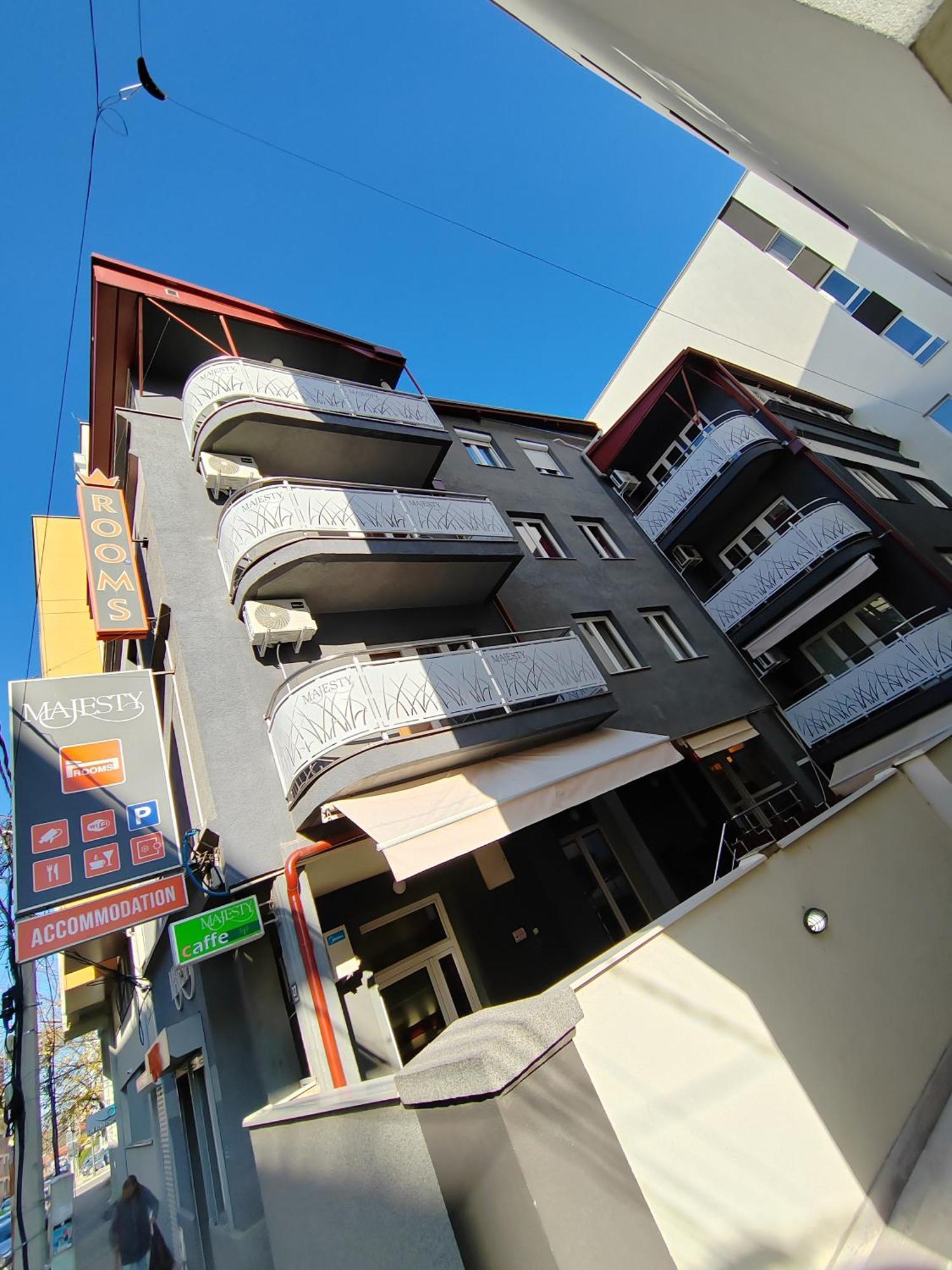 Bed And Breakfast Majesty Nis Luaran gambar