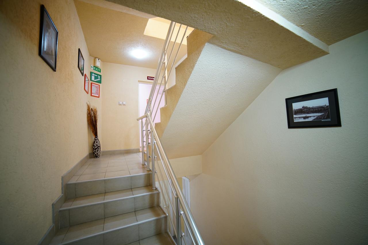 Bed And Breakfast Majesty Nis Luaran gambar