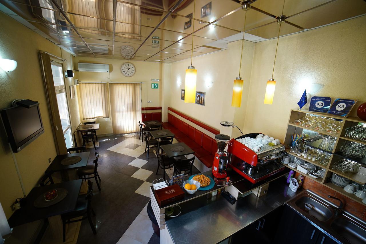 Bed And Breakfast Majesty Nis Luaran gambar