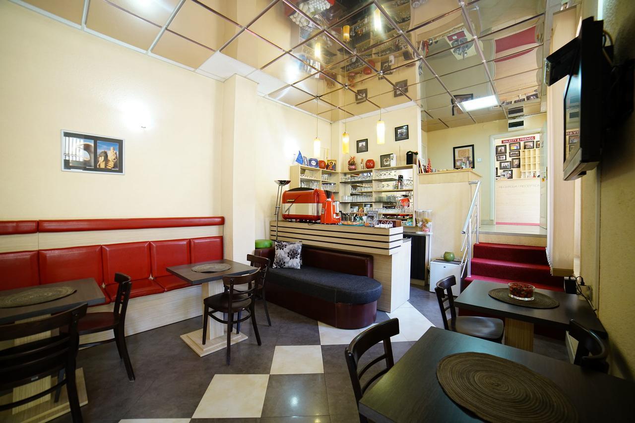 Bed And Breakfast Majesty Nis Luaran gambar